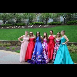 Ellie Wilde Prom Dress Size 10